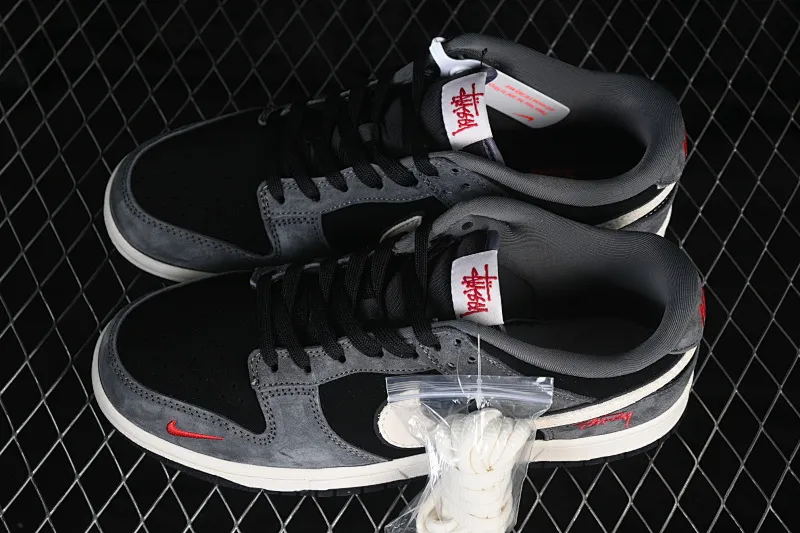 All categories Nk SB Dunk Series Nk SB Dunk Low High-end customized low-top sneakers Nike SB Dunk Low Stusi co-branded high-end customized low-top casual sneakers TX1688-003